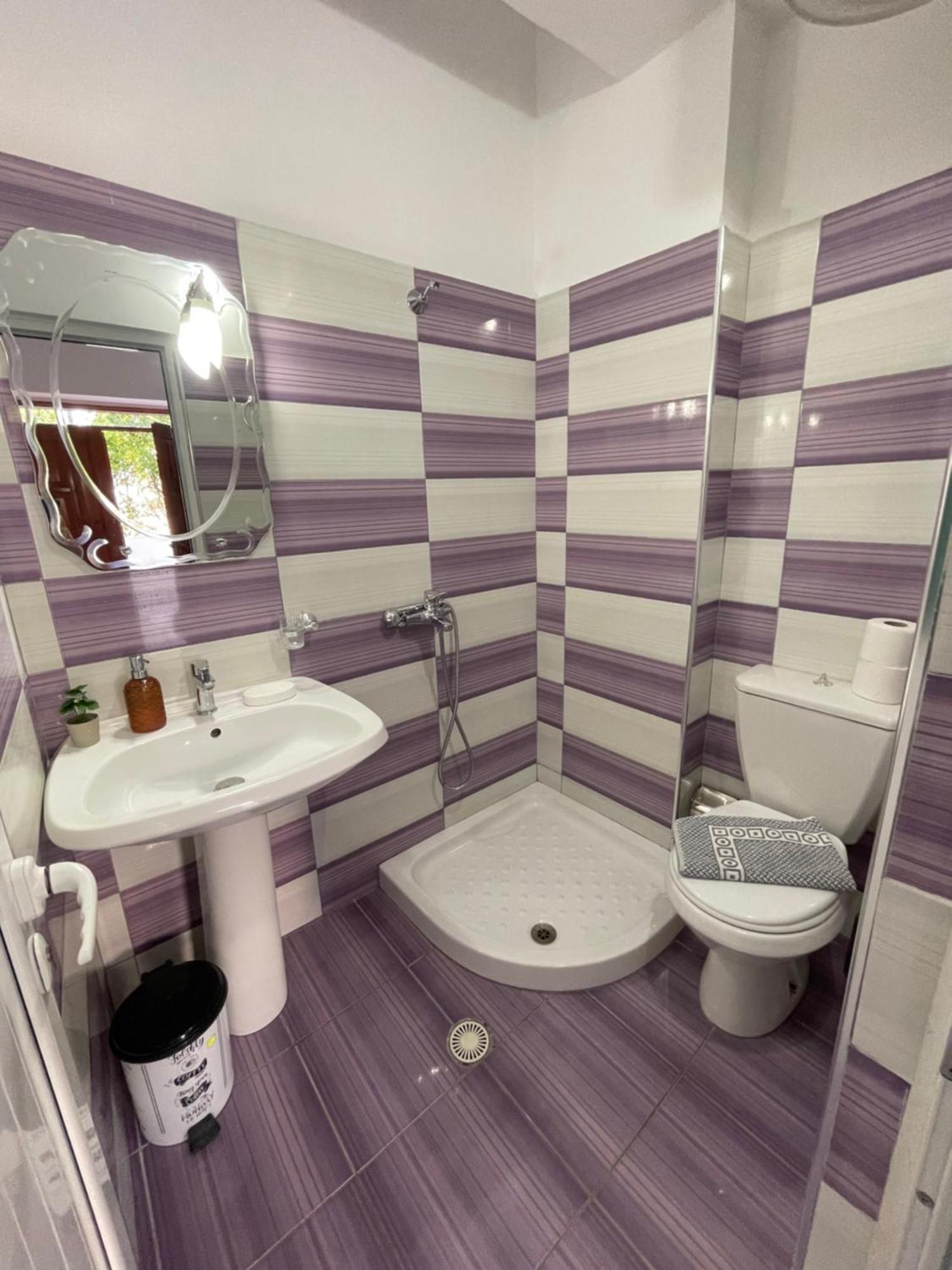 Guesthouse Dollomaja Ksamil Kültér fotó